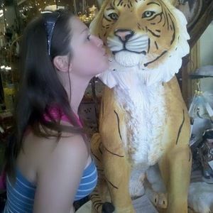 Meet your Posher, Amber